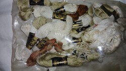 Több fonal hímzéshez  varrási kellék