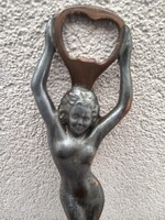 Szecessziós fém meztelen nő sör bontó . Alkudható.