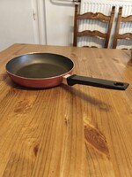 Bevonatos nyeles serpenyő - palacsintasütő