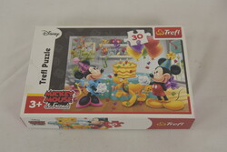 Trefl Mickey egér és barátai 30 darabos puzzle A405