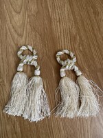 Függöny elkötő pár bézs színű selyem arany szállal.