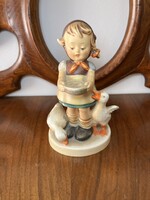 ÉLETHŰ, HUMMEL PORCELÁN SZOBOR, LÁNY LIBÁKKAL
