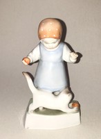 ZSOLNAY PORCELÁN KISLÁNY CICÁVAL