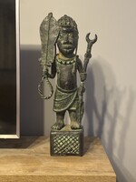 Nagyméretű antik afrikai harcos bronz szobor Benin