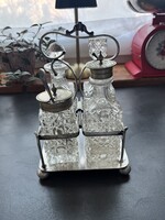 Régi ezüstözött alpakka fűszertartó, lappra csiszolt üvegekkel