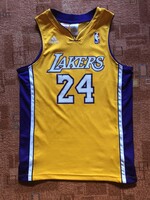 Kobe Bryant Adidas mez hibátlan