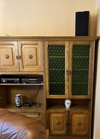 Koloniál szekrénysor és ágyneműtartó