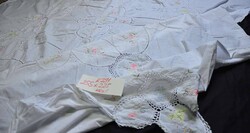Antik asztalterítő csipke terítő csipkés abrosz ritkaság kézzel hímzett horgolt 255cm x 225cm