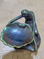 Zsolnay eozin kagylós nő