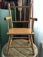 Régi kis méretű baba szék fából. (Antik porcelán fejű babáknak)