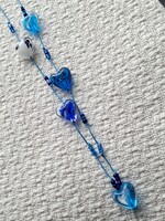 Nyaklánc kék üveg szívecskékkel