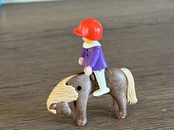 Playmobil figura és póni