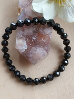 Fazettált fekete spinel karkötő 6,5 mm-es szemekből