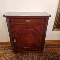 Antik szekrény, komód, tálaló