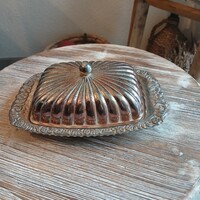 Mesés antik ezüstözött vajtartó doboz (17,8x12,8x6 cm)