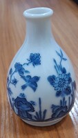 Japán porcelán mini váza, Edo-dinasztia 17. századi stílusban