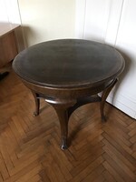 Szalon kör asztal