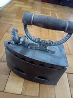 Kakasos vasaló régi antik szenesvasaló dekorációnak