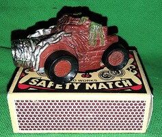 DISNEY GUNNER DICKIE TOYS - KARIB TENGER KALÓZAI karakterautó fém kisautó játék autó