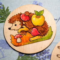 Kézműves fa süni kirakó – természetes anyagú puzzle és dekoráció