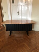 Ritkaság!!Elegáns mid- century modern , varrott műbőrrel díszített íróasztal