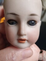 Revalo 2 antik porcelánfejű baba 30 cm