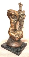 Simorka Sándor - Bronz női akt szőlő lugasnál 2014 5/2