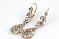 Antik arany fülbevaló gyémántokkal smaragdokkal