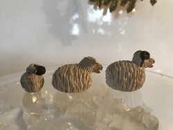 SZOBOR - 3 db -  KERÁMIA - BIRKA - 3,5 x 3 cm - 2 x 1,5 cm - OSZTRÁK - HIBÁTLAN