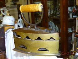 BRONZ / RÉZ VASALÓ