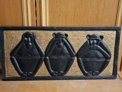 "A három bölcs majom" faragott falikép nagy méretben 62x29cm