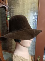 Szép újszerű kalap