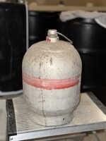 Retro turista gázpalack üresen