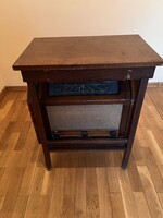 Philips 650A előháborús csöves rádió, fa szekrényes kivitelben – restaurálandó állapotban