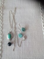 Türkíz  medálos nyaklánc és türkenit  fülbevaló jelzett ezüst akasztóval