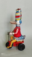 Vintage lemezárugyári lemezjáték triciklis kacsa propellerrel Made in Western Germany fém játék