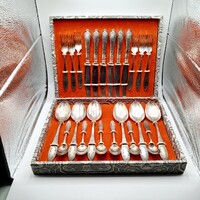 Ezüstözött evőeszköz készlet, díszdobozban