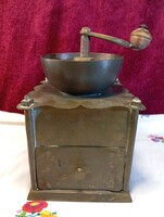Hatalmas 2,5 kg-os régi réz kávédaráló