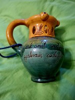 Mónus Ferenc keramikus által készített  mázas kerámia csali kancsó, az 1970-es évekből. Csali korsó