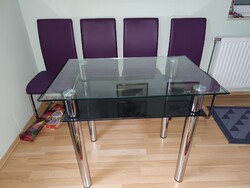 Asztal, kártya vagy étkezőasztal kényelmes székekkel. Új, soha nem használt. Lefóliázva tartottuk.