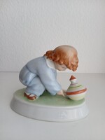 Zsolnai porcelán, gyerek búgócsigával