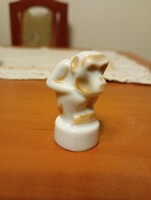 Herendi ritka mini majom