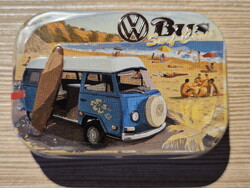 VW BUS - DOMBORNYOMÁSÚ FÉMDOBOZ, PLÉHDOBOZ CUKORKÁVAL 6 X 4 X 1,5