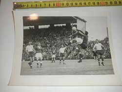 20x15cm World cup 1958 Austria England futball sajtófotó UPI Hírügynökseg foci Jelzett/szignózott:	i