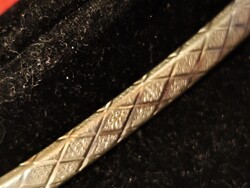 Ezüst karperec, karék