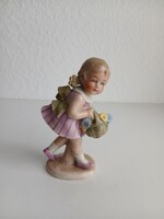 Antik Wagner & Apel Bertram porcelán, kislány virágkosárral