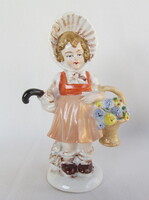 Lippelsdorfi porcelán kislány virágkosárral