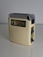 Régi retro kanadai SCHICK 1066  borotva villanyborotva tokjában