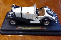 Mercedes-Benz SSK (1928) 1:24-es méretarányú Bburago által gyártott fém modellautó