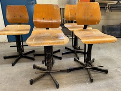 Bosch műhelyszék - lábtámasszal